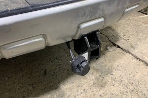 Фаркоп Toyota Hilux Surf 2002-2009, под квадрат, 24760